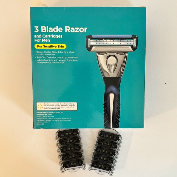 NIB, Equate 3-Blade Razor & 20-Pk Cartridges + 10 Extras - Picture 2 of 8